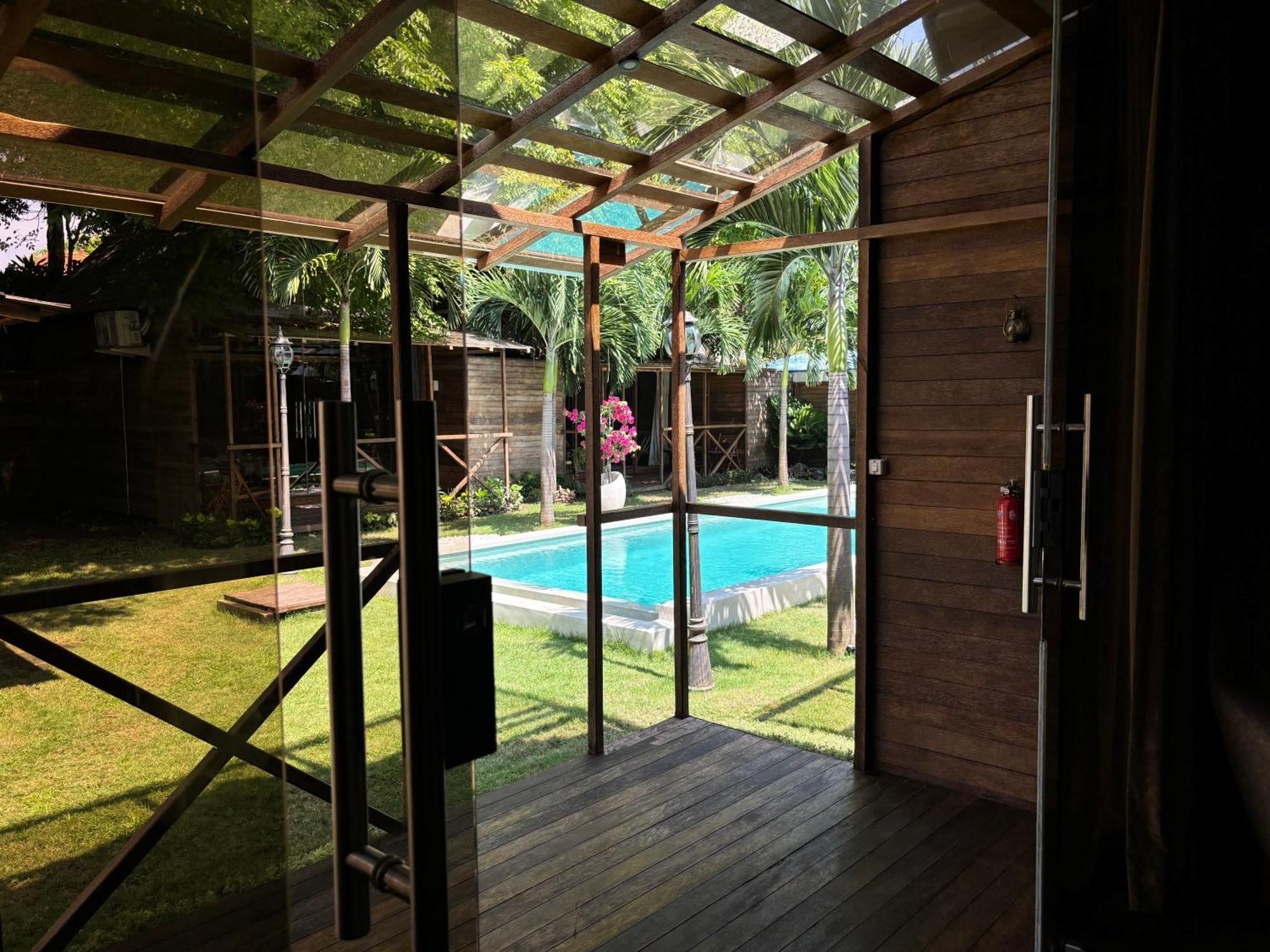 Bali Cozy Bungalows, Nusa Dua Benoa Exterior photo