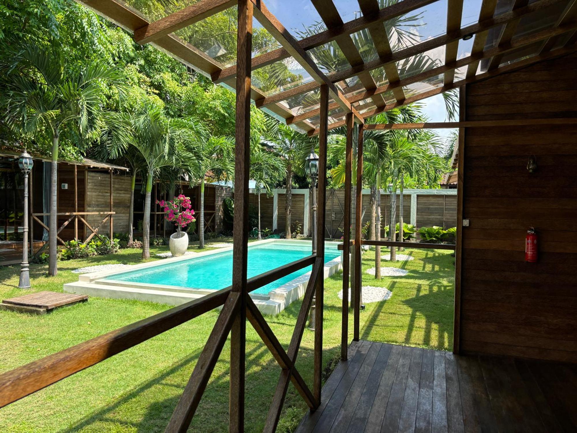 Bali Cozy Bungalows, Nusa Dua Benoa Exterior photo
